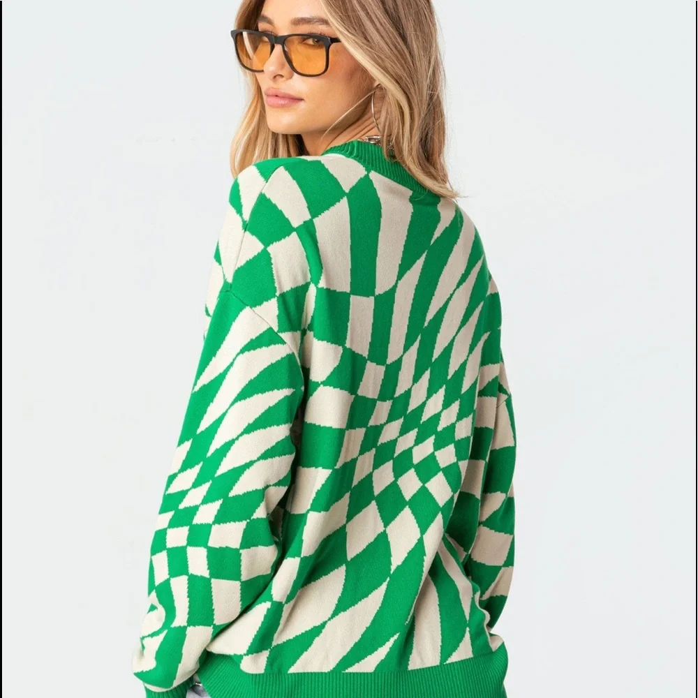 Edikted Sweater - Picture 2 of 2